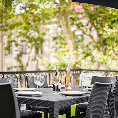 Gambetta201cahorscitystay Cahors