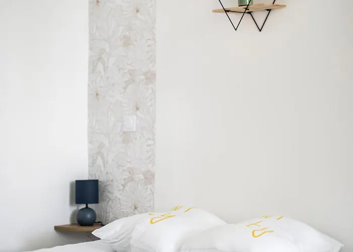 Gambetta201cahorscitystay * Cahors